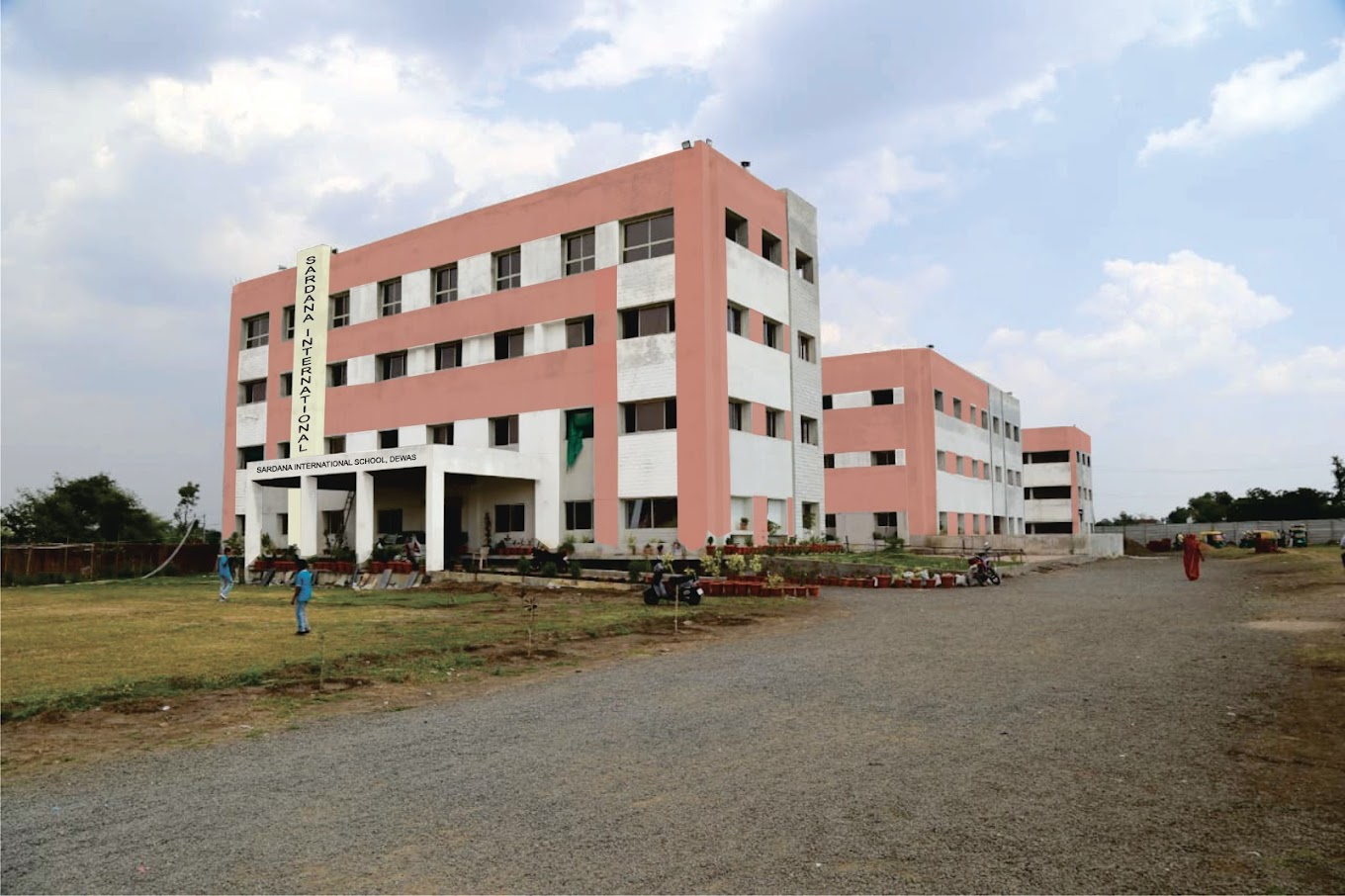 The Sardana International School campus
