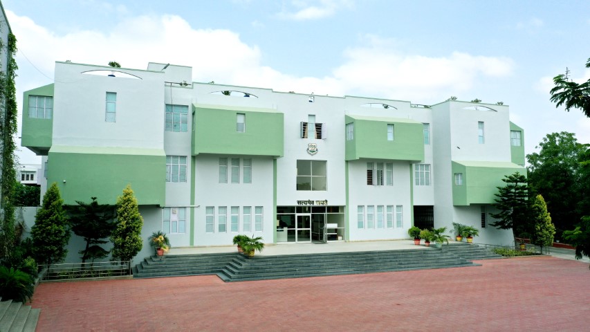 Dundlod Public School campus