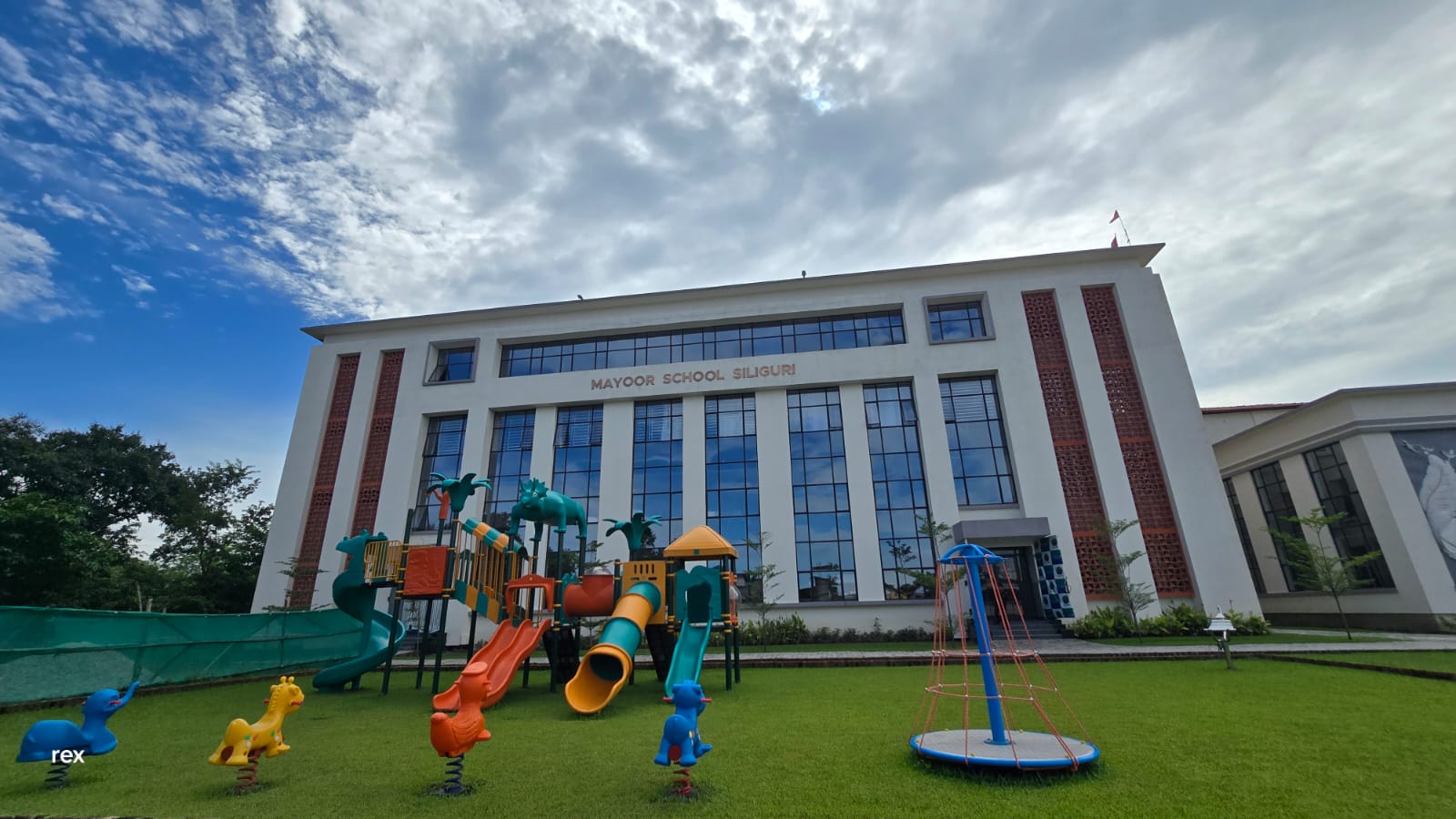 Mayoor School campus