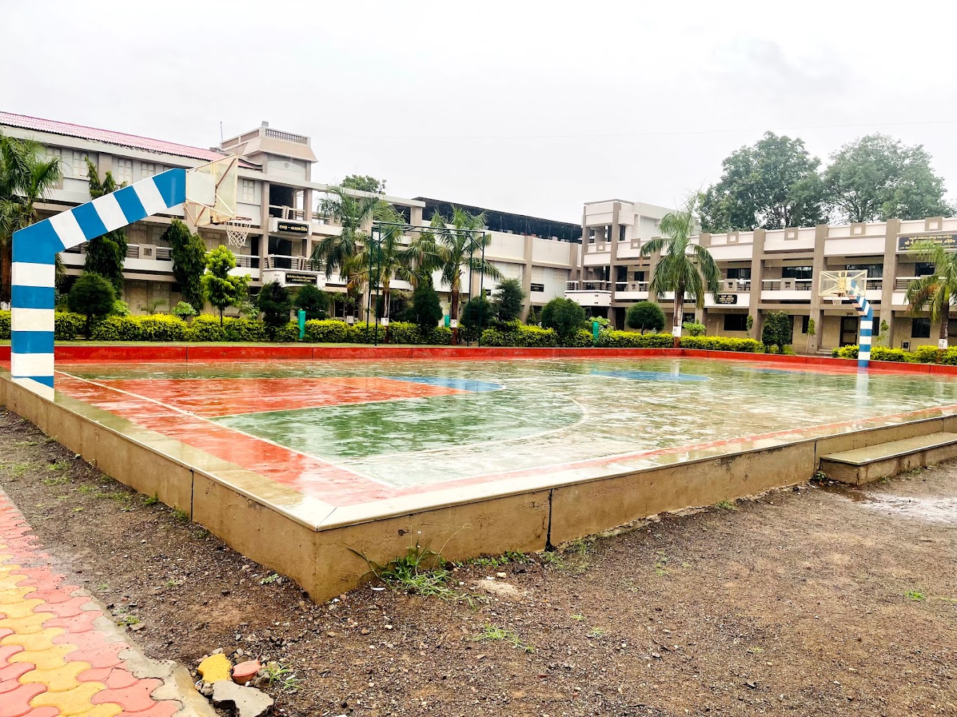 Shree Mahavir Jain Charitra Kalyan Ratnashram campus