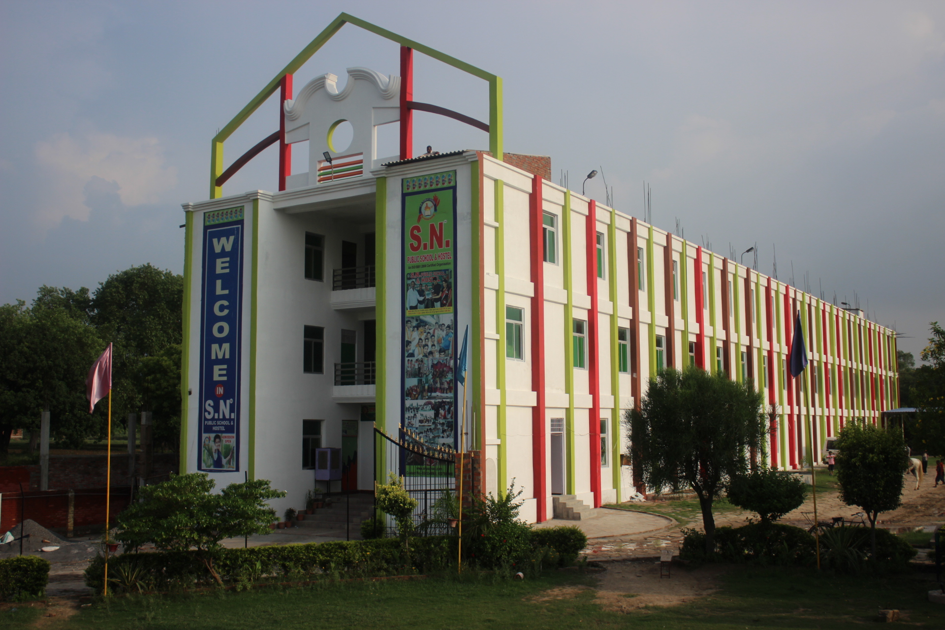 S N Public School campus