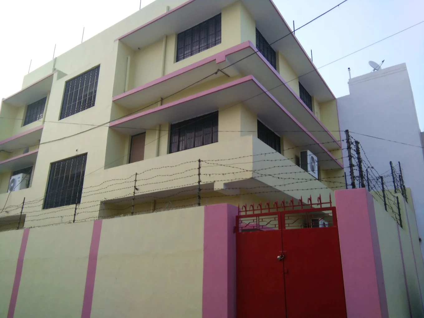 Bal Guide School campus