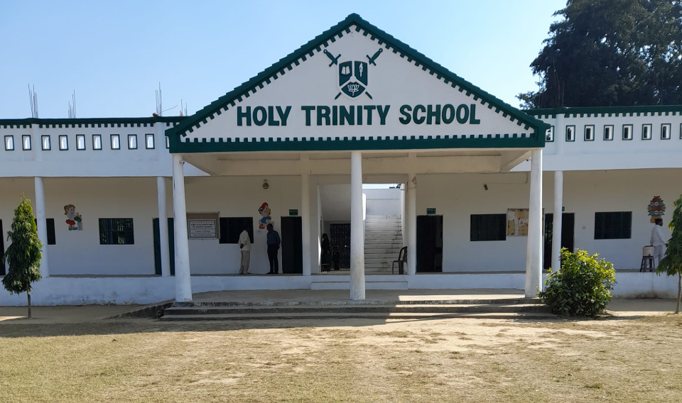 Holy Trinity School — Harauni campus