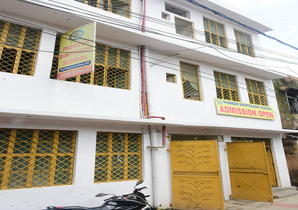 Pioneer Montessori School campus