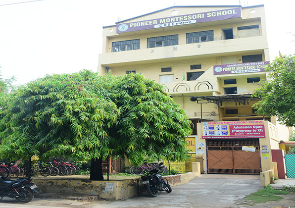 Pioneer Montessori School — Rajajipuram campus