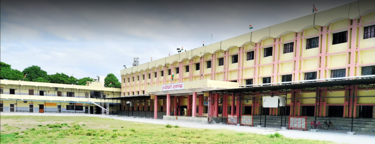 Rani Laxmi Bai Memorial School — Chinhat campus