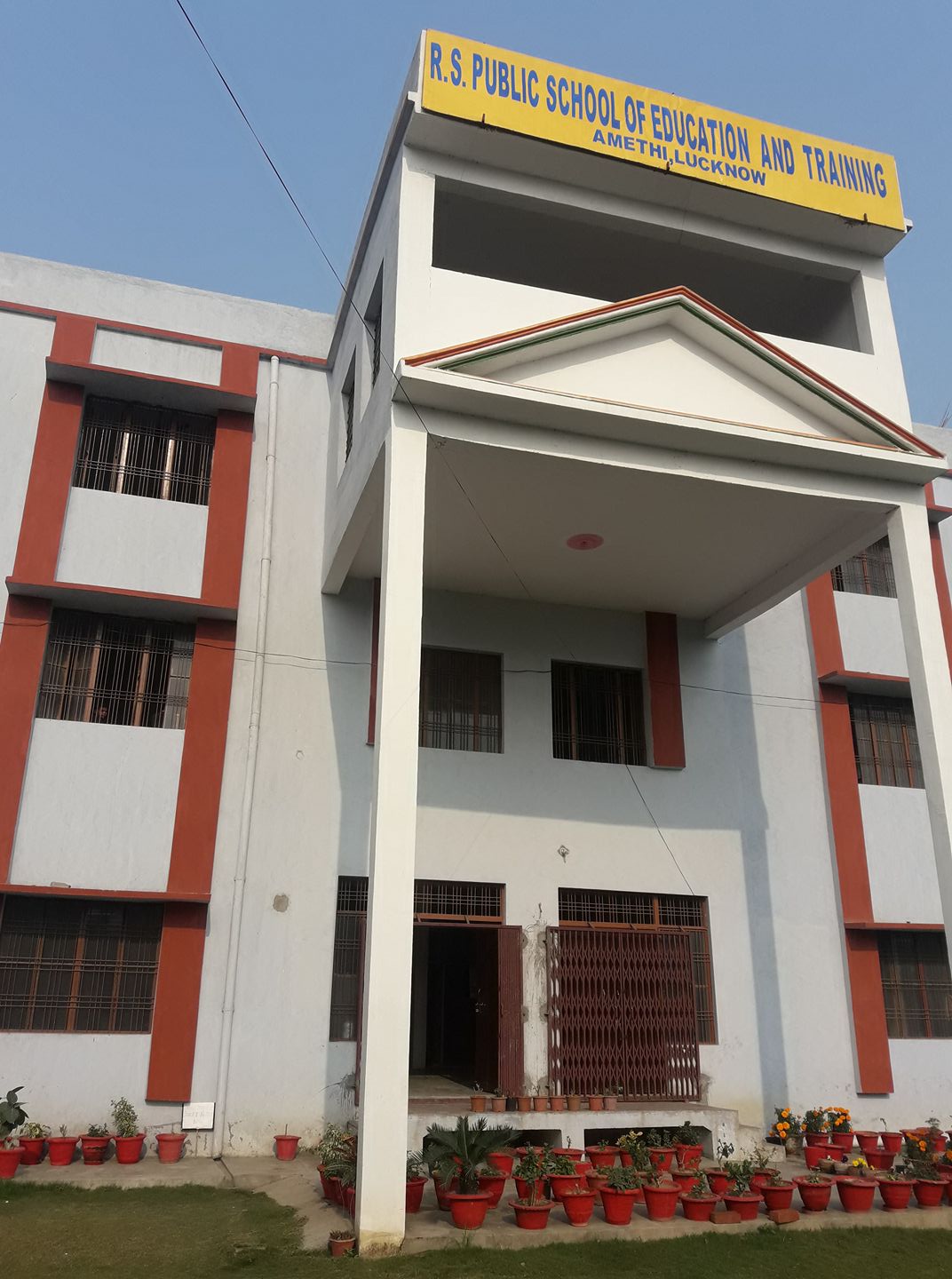 RS Public School
 — Amethi campus