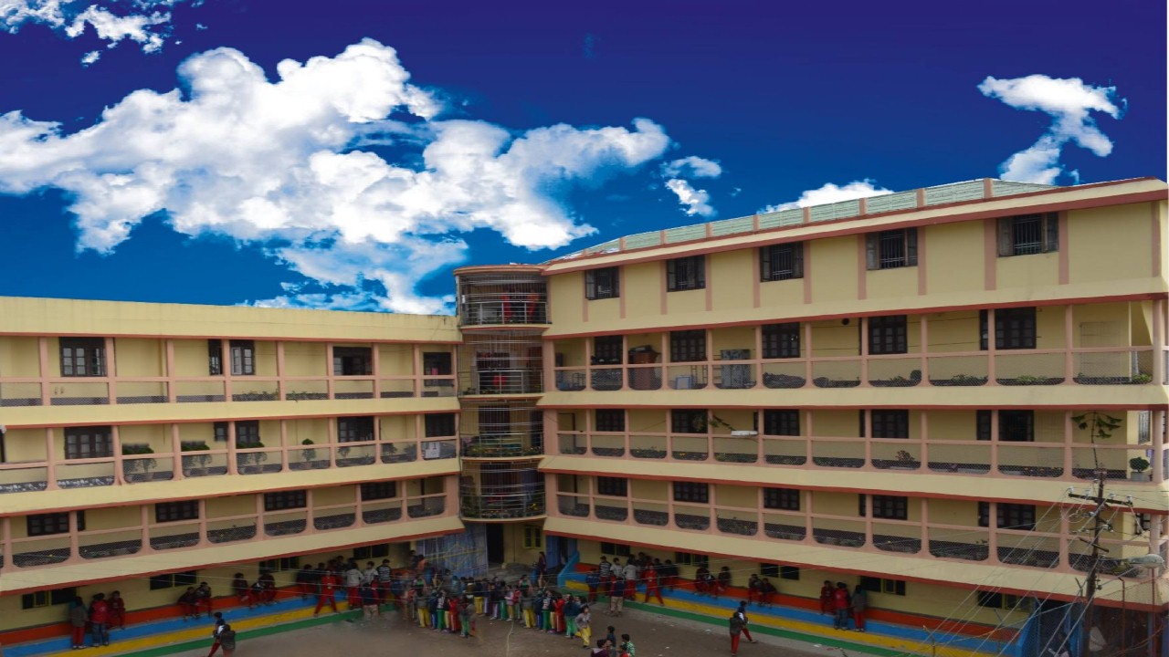 Sunshine High School campus