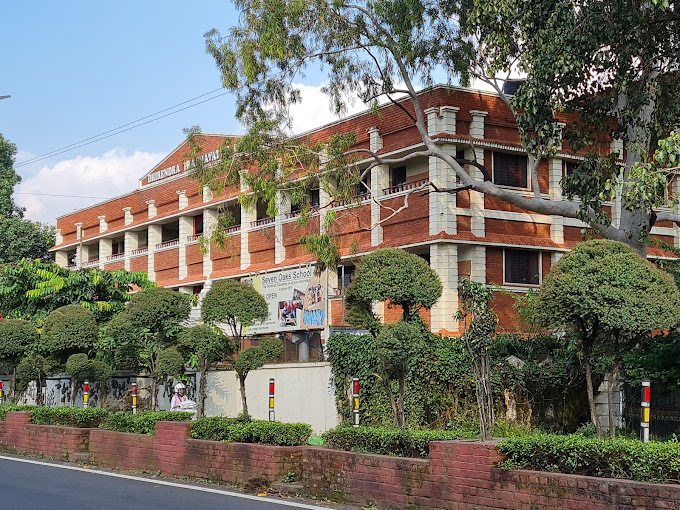 Seven Oaks School — Dehradun campus