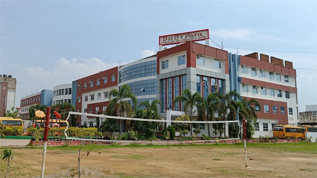 Dr. D Y Patil Pushapalata Patil International School campus