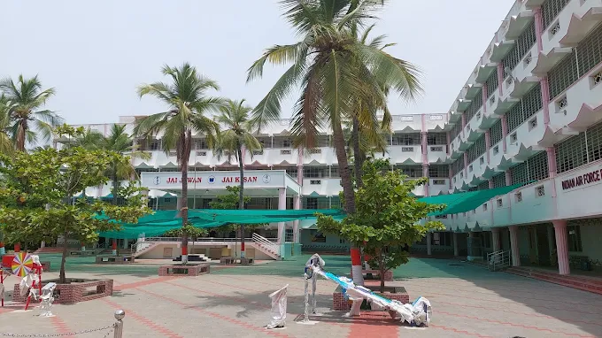 AKT Memorial Vidya Saaket School campus