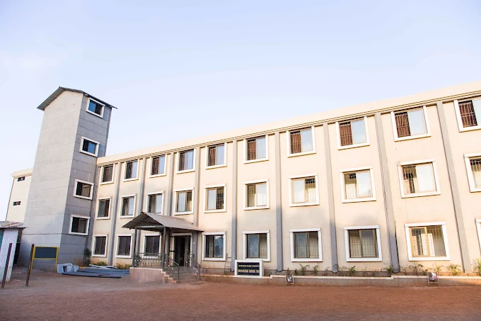 Y & M Anjuman Khairul Islam Urdu Highschool and Jr. College — Mahabaleshwar campus