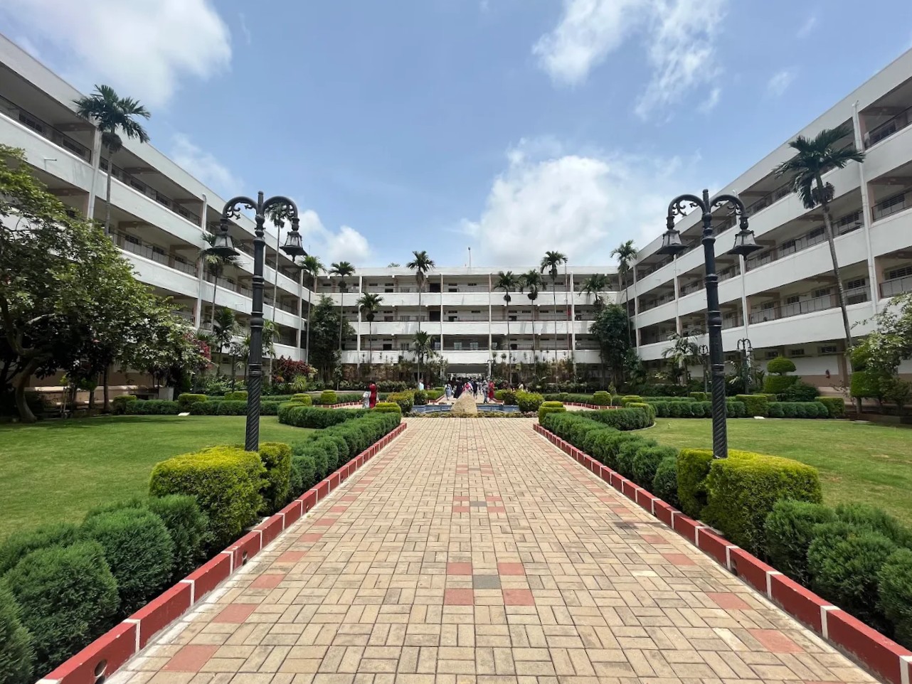 Vidyaniketan Public School — Ullal campus