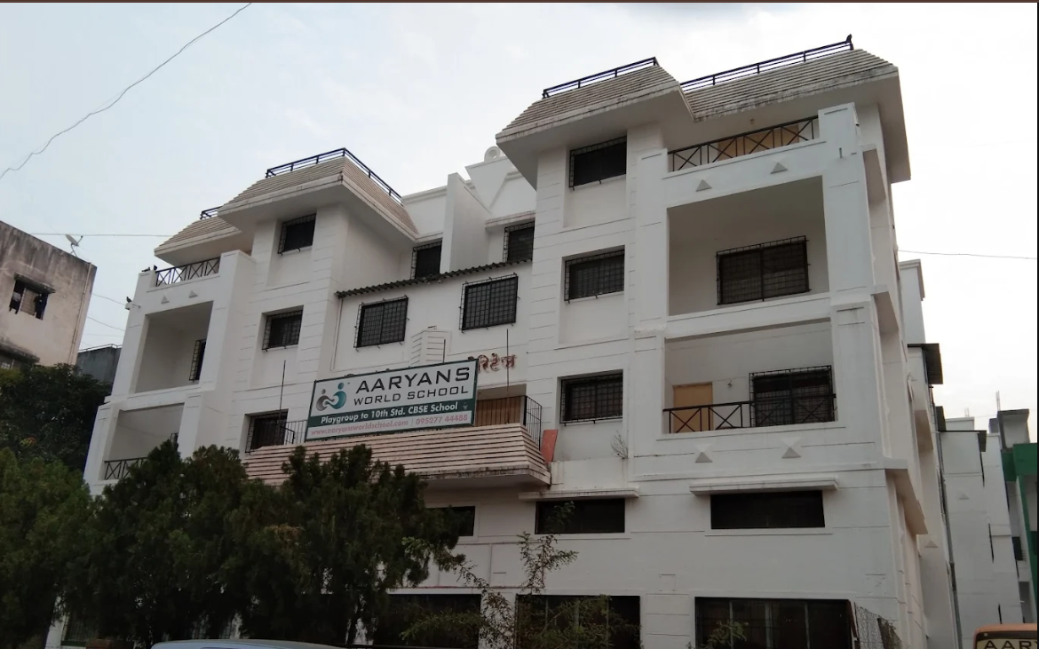 Aaryans World School — Warje campus