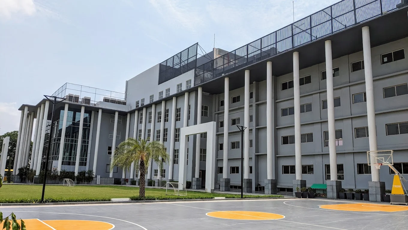 Manav Rachna International School campus