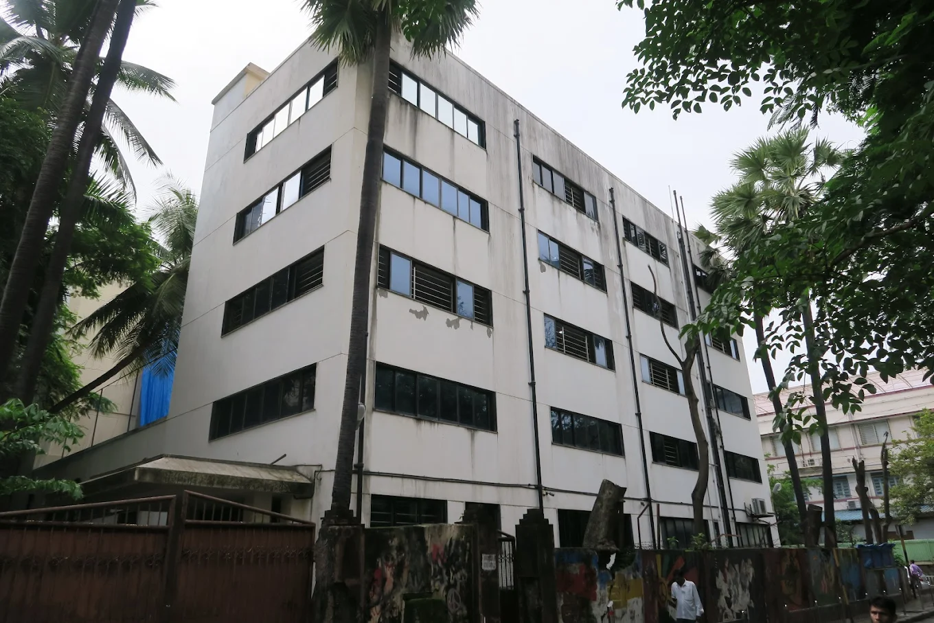 Arya Vidya Mandir High School & Junior College — Pimpri Chinchwad campus