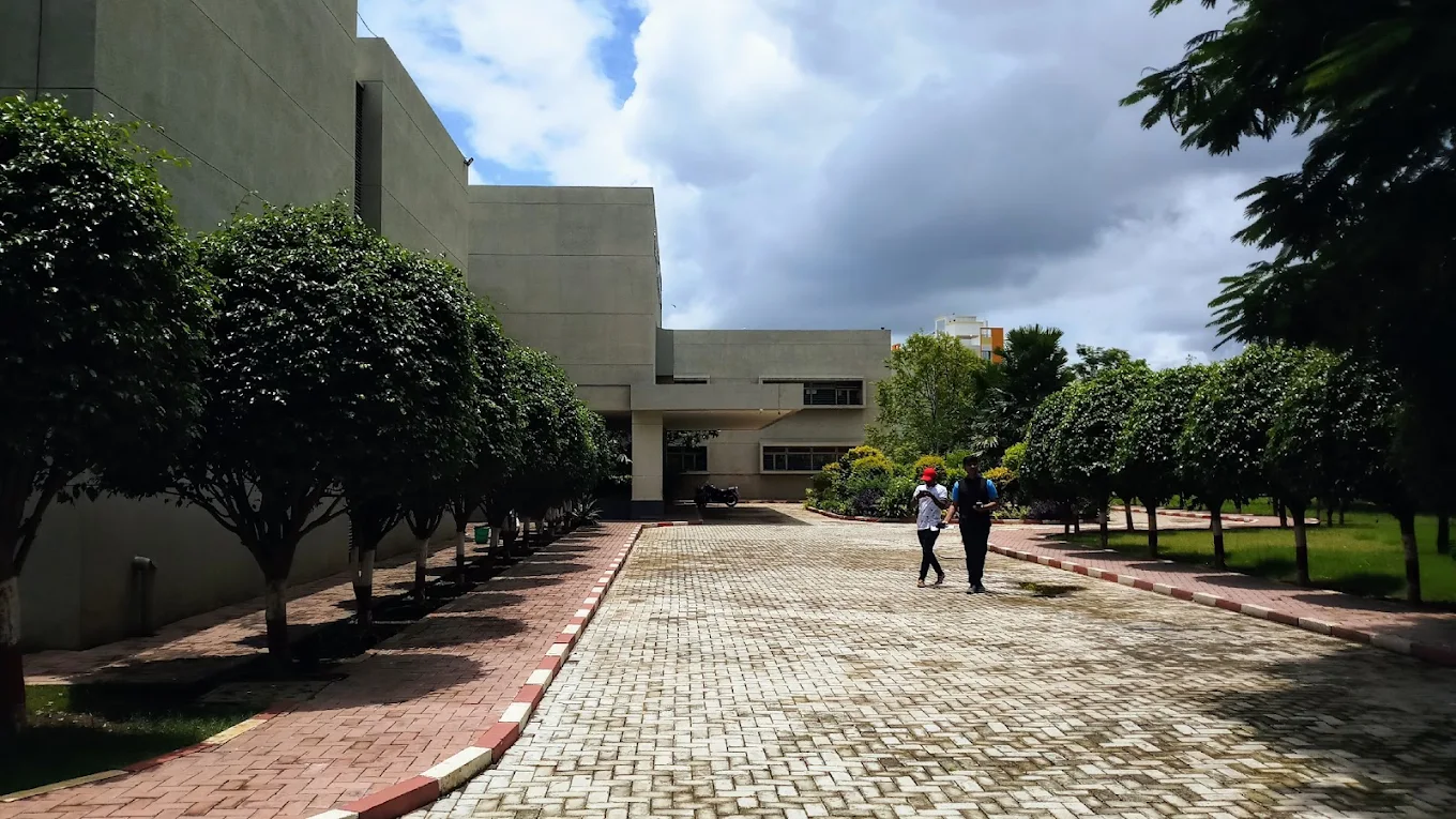 Dr. Cyrus Poonawalla English Medium Senior Secondary School — Urulikanchan campus