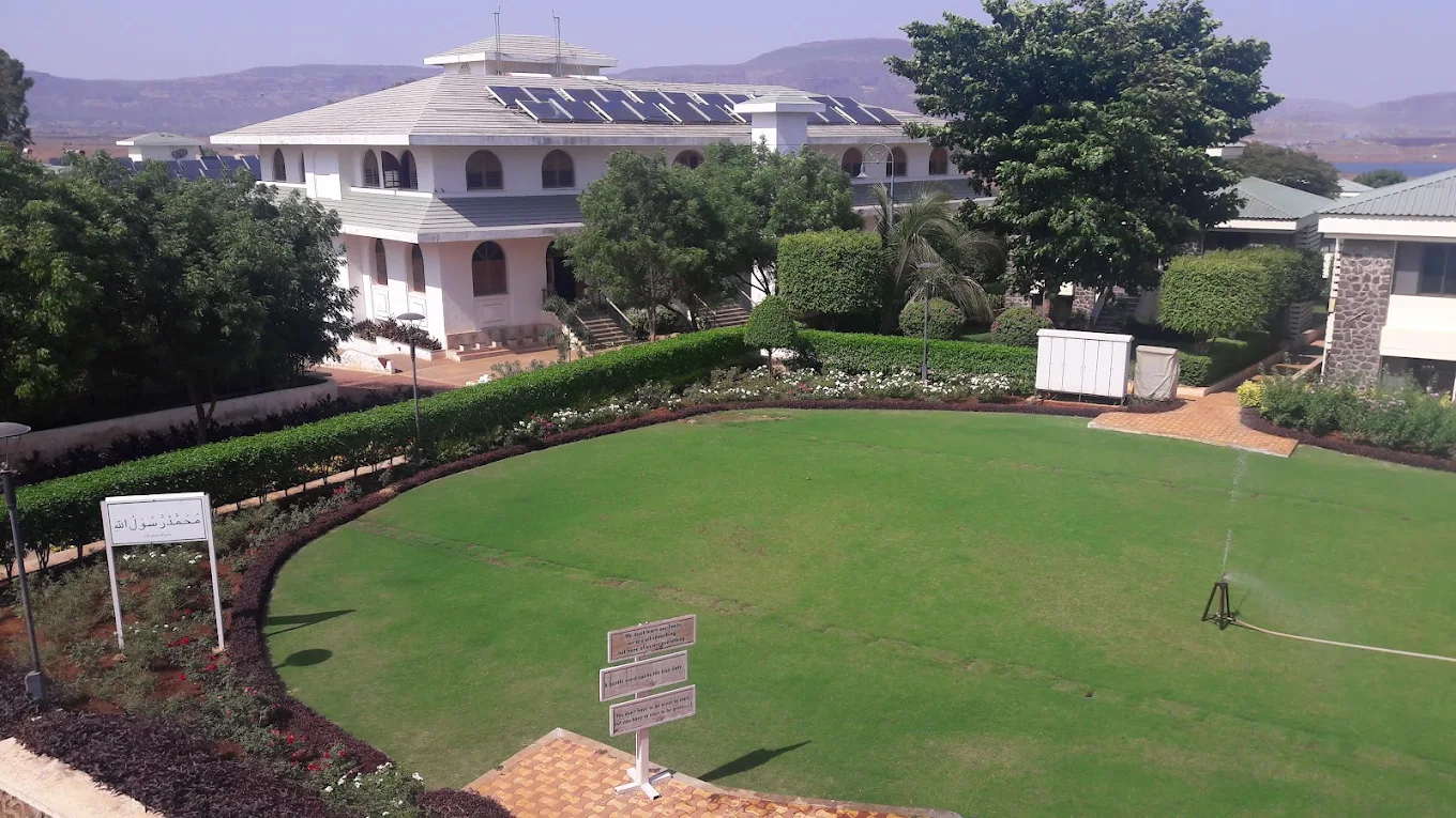 Fazlani International School — Takawe Bk campus