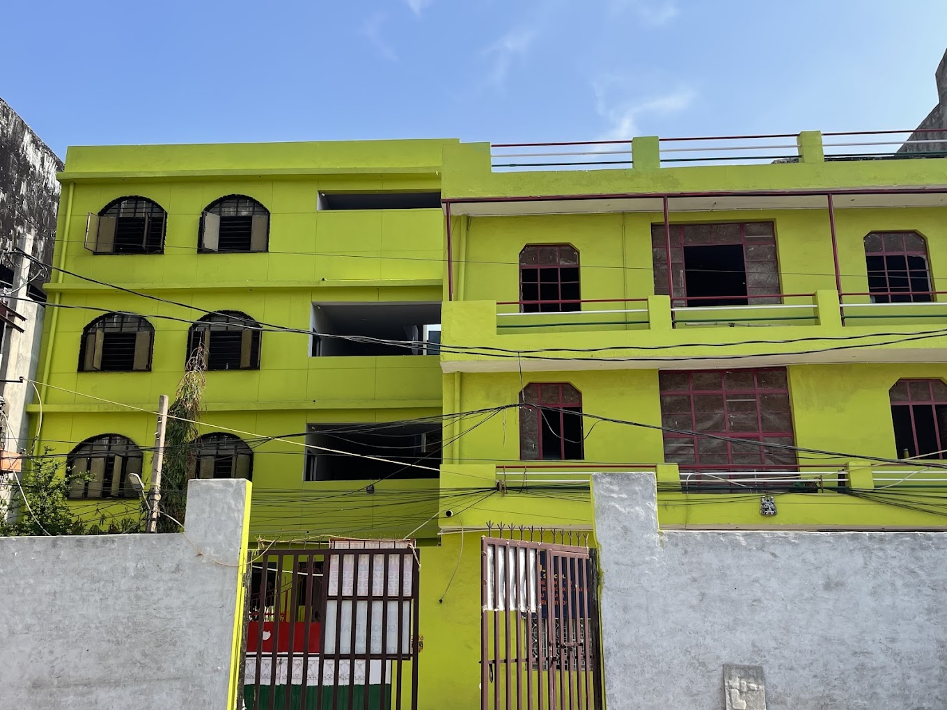 Fouji Model School — Mahavir Enclave​ campus