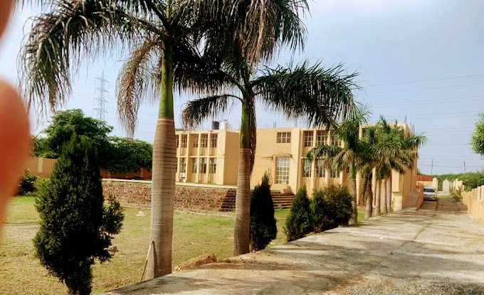 Mother's Sacred Heart Academy — Sector 21C campus
