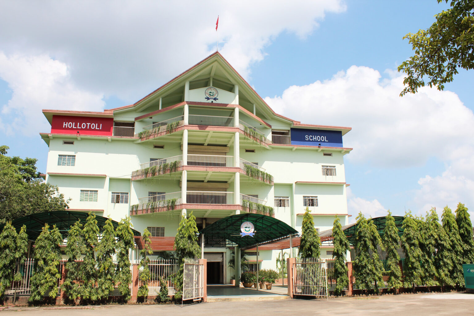Hollotoli School campus