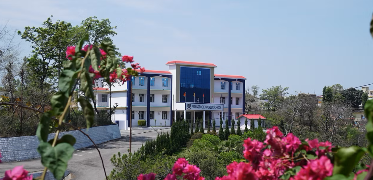 Alpenstock World School campus