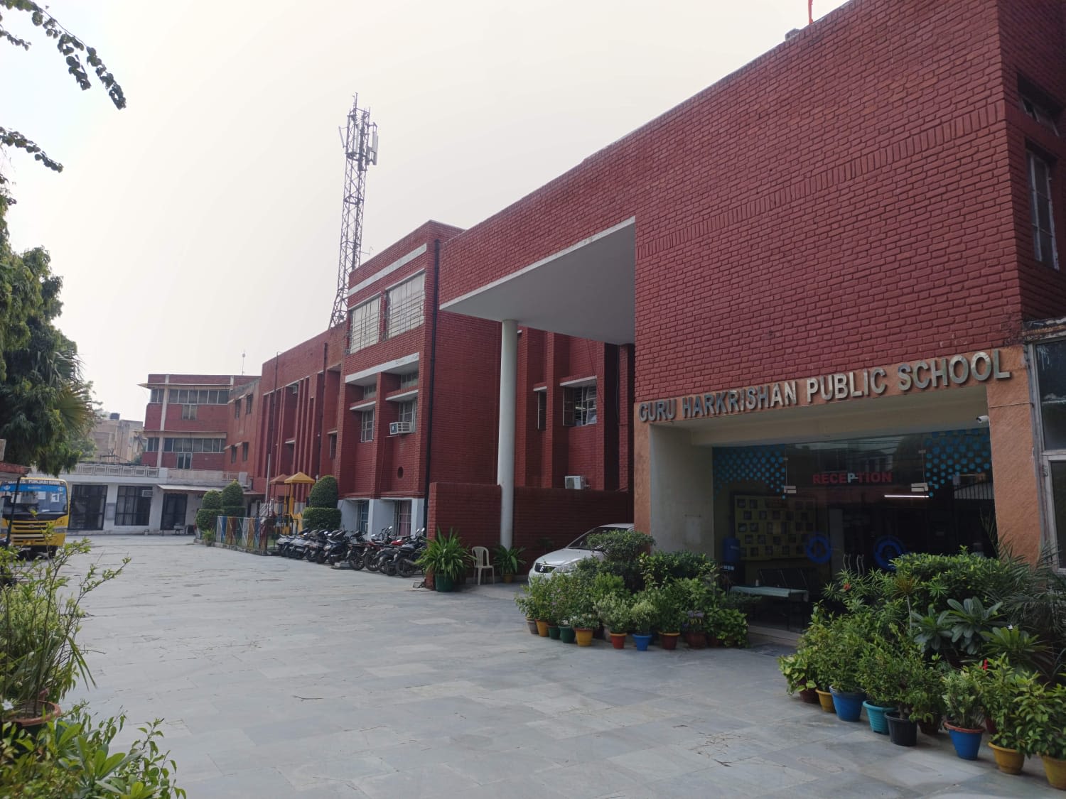 Guru Harkrishan Public School — Punjabi Bagh campus