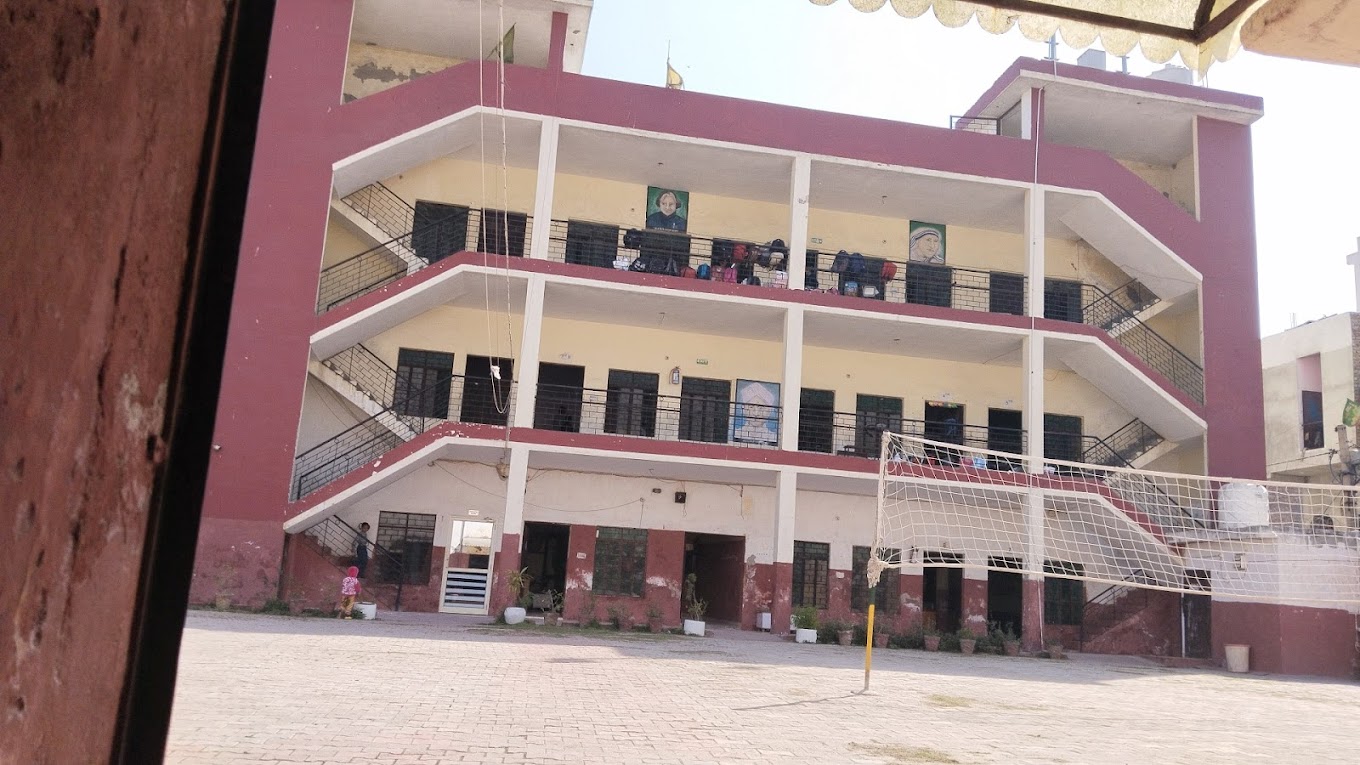 Meer Public School — MadanPur Dabas campus
