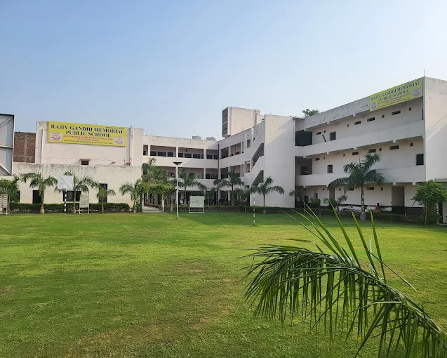 Rajiv Gandhi Memorial Public School — Hastsal campus