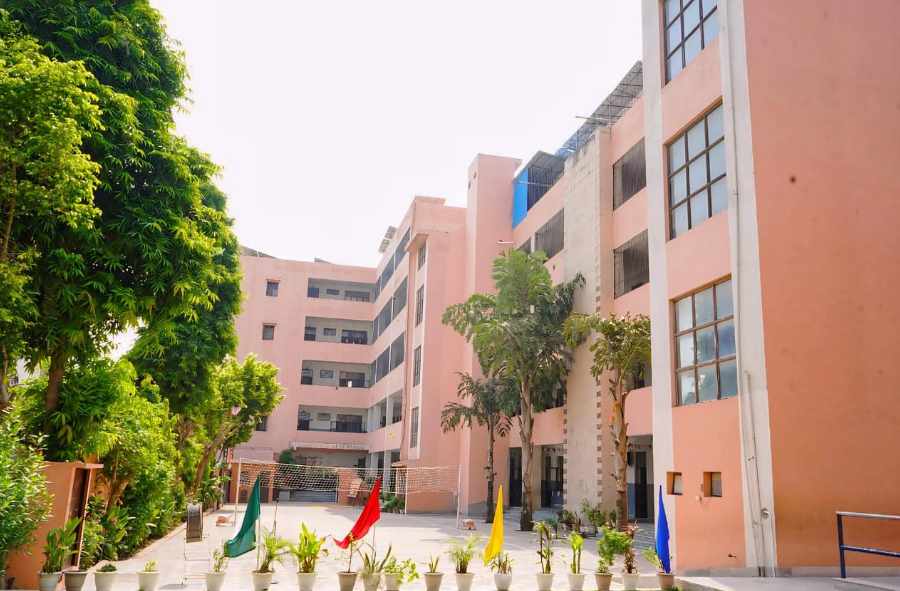 Sanskriti Modern School — Sangam Vihar campus