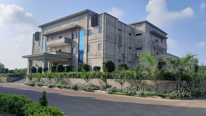Oasis Sanik School campus