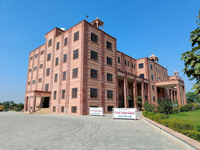 Vivek Techno School campus