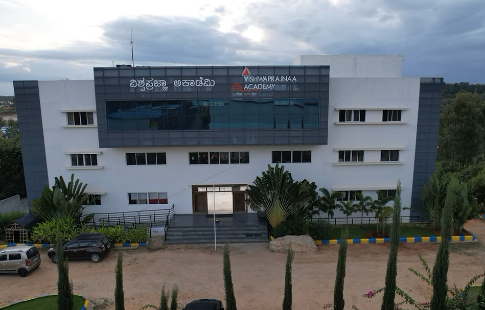 Vishwaprajnaa Academy — Tavarekere campus