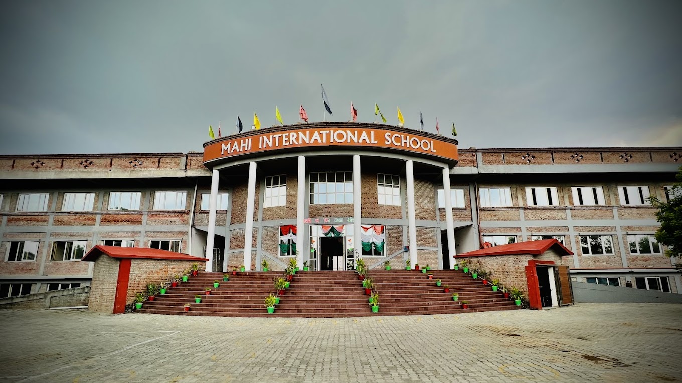 Mahi International School — Tehra campus