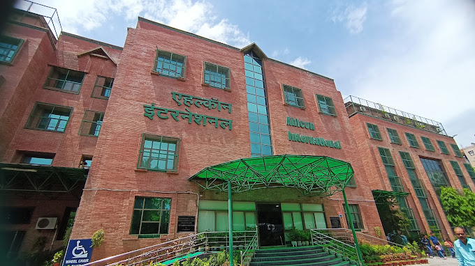 Ahlcon International School — Mayur Vihar Phase 1 campus