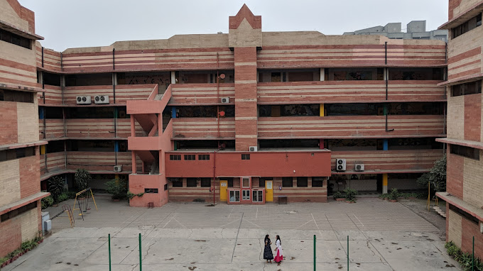 St. Lawrence Convent — Geeta Colony campus