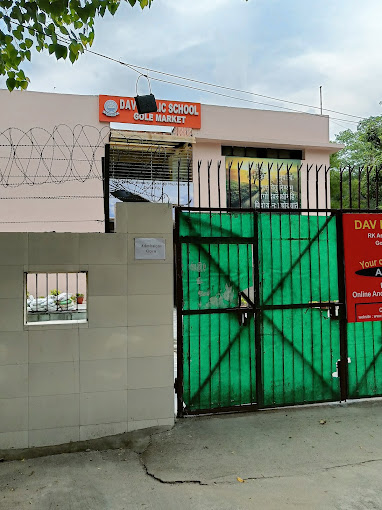 DAV Public School — Gole Market campus
