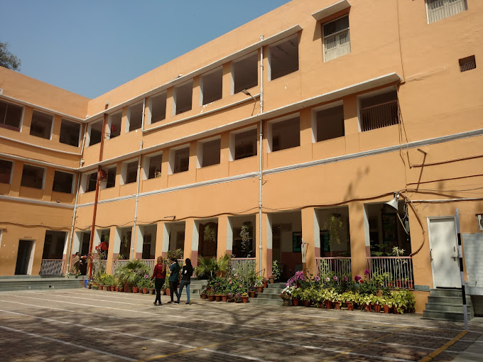 Vardhaman Shiksha Mandir — Darya Ganj campus