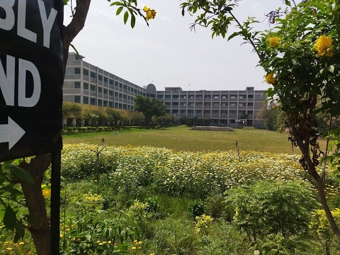 Raghubir Singh Modern School — Uttam Nagar campus