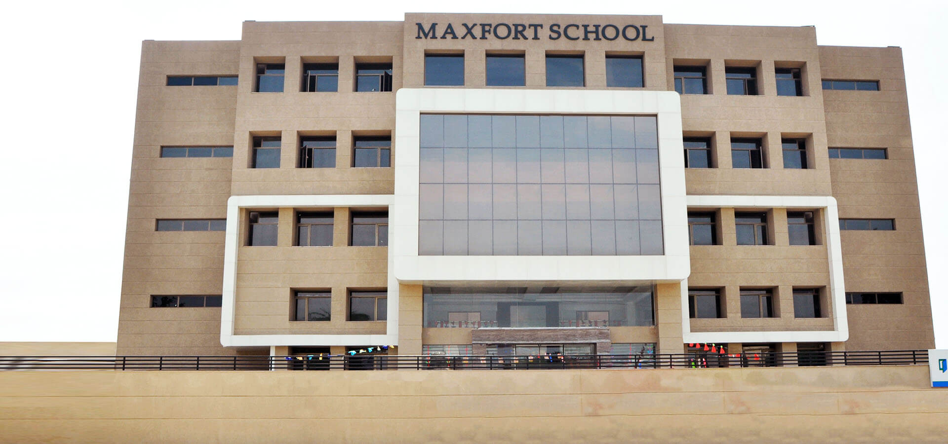 Maxfort School — Paschim Vihar campus