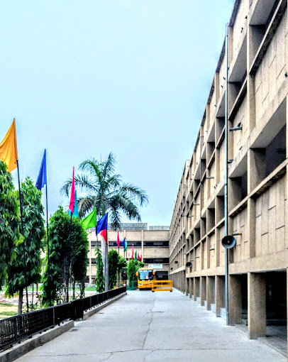 Shiva Shiksha Sadan — Thana Darwaja campus
