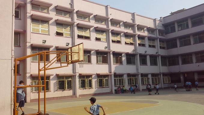 Cardinal Gracias High School campus