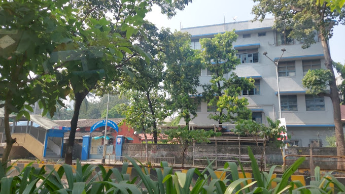 Cardinal Gracias High School — Bandra East campus