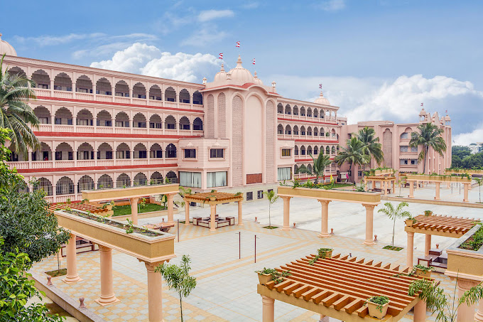 Shree Swaminarayan Gurukul International School campus
