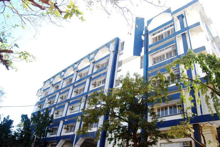 Lilavatibai Podar High School — Santacruz West campus