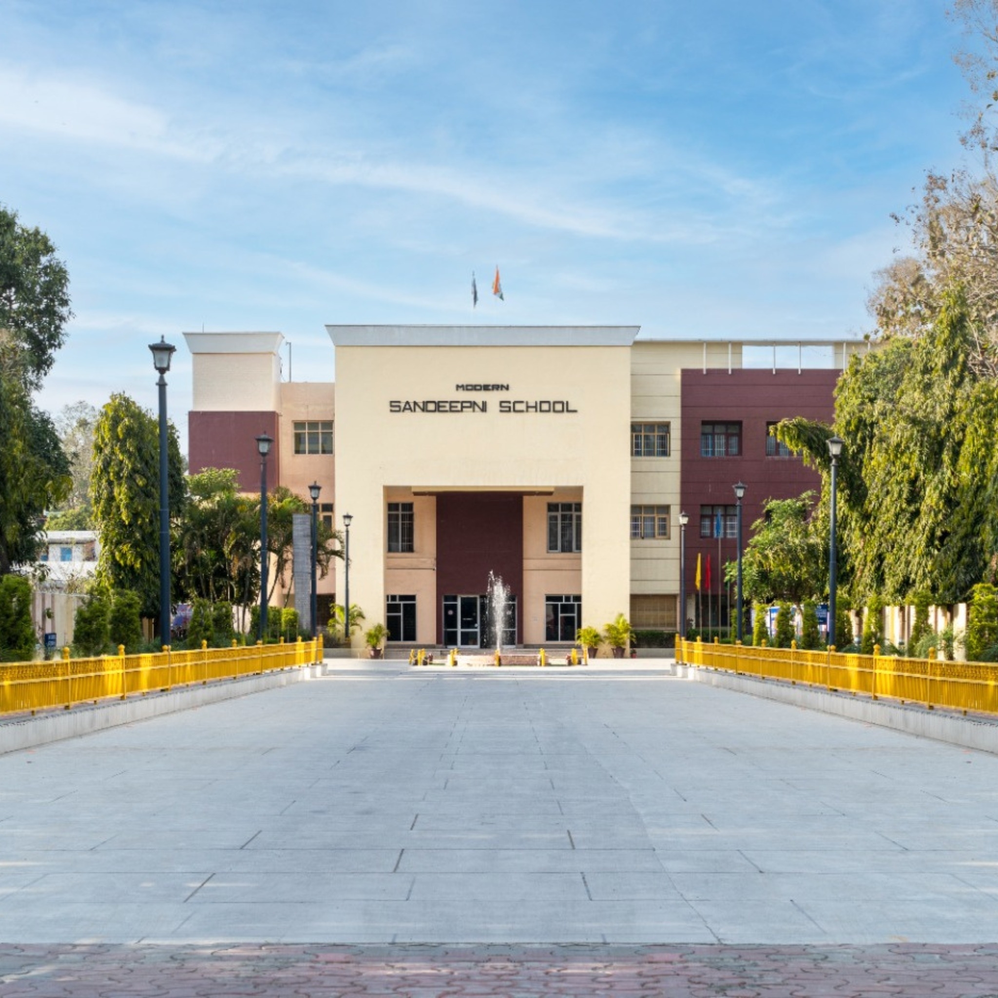 Modern Sandeepni School campus
