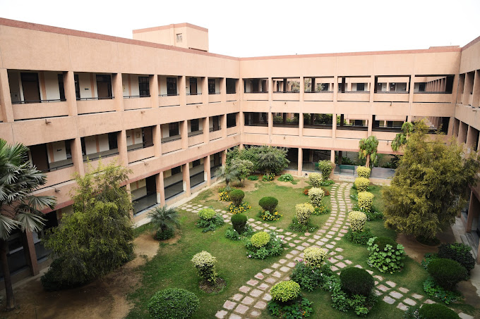 Cambridge School — Sector 27 campus