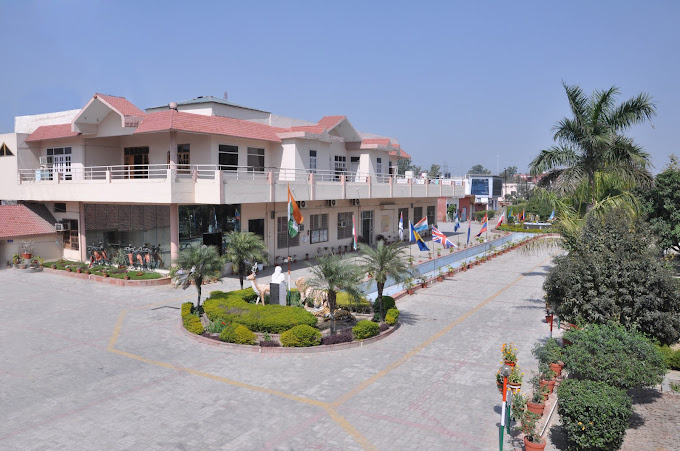 Shanti Niketan Vidyapeeth campus