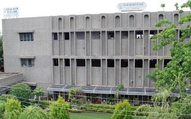Gita Bal Niketan Senior Secondary School — Sector 16 campus