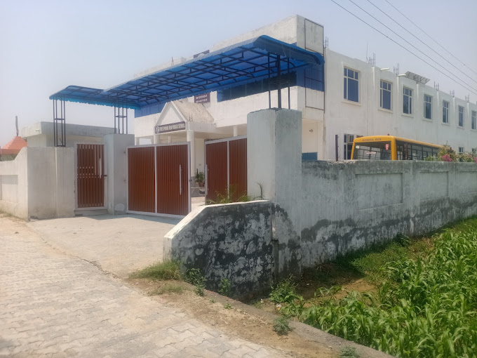 The Spring Era Public School — Thana Darwaja campus